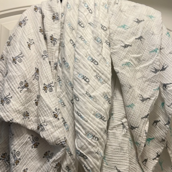 Three set of 3 Aden + Anáis Muslin Baby Boy blankets bundle - Picture 3 of 3